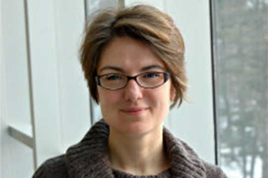 Read more about the article Valentina Denzel: Exploring Our Past to Better Understand Our Present