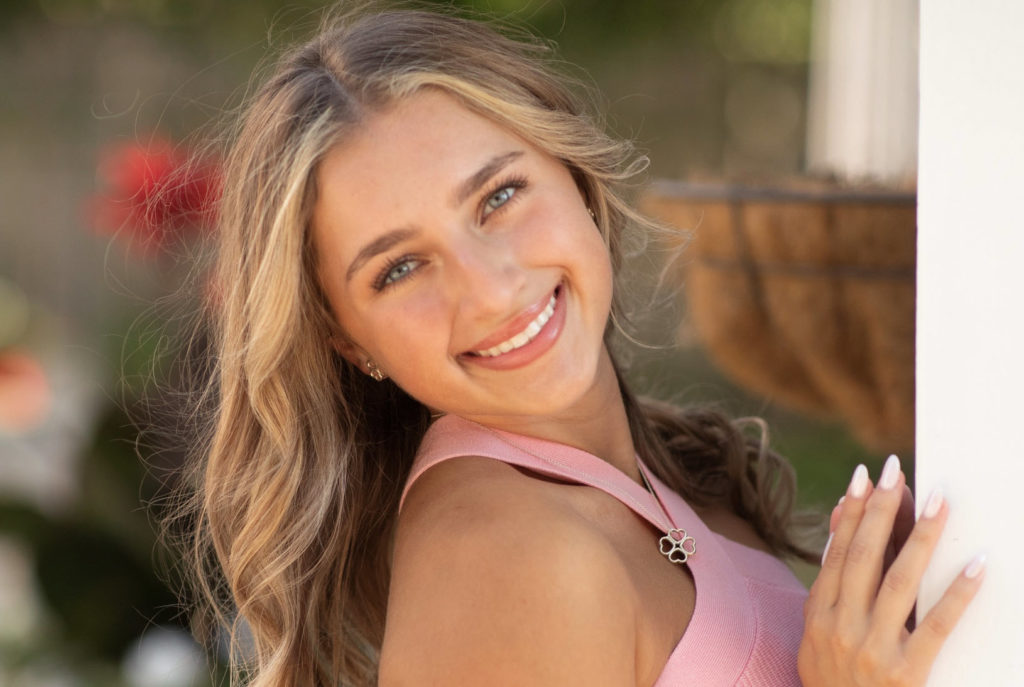 Smiling headshot Joeeanna Berdeski